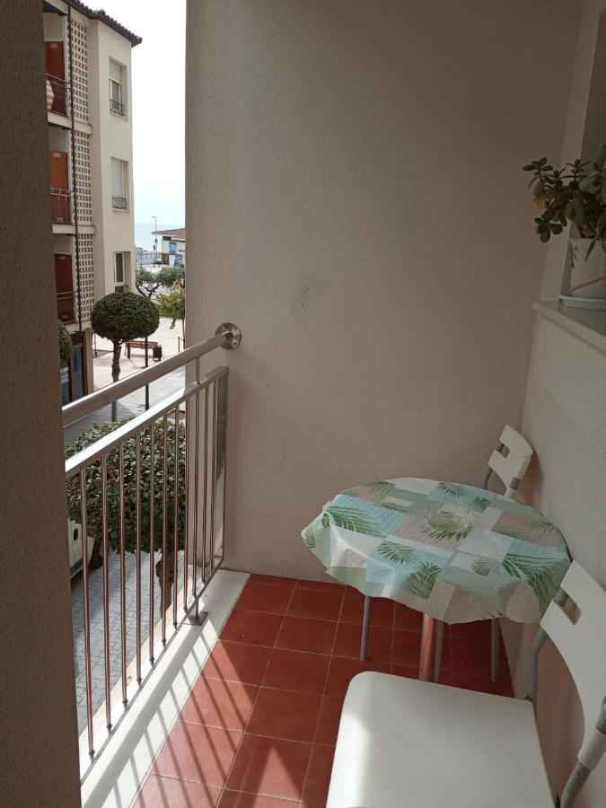 Club Nautic Apartment Cambrils Luaran gambar