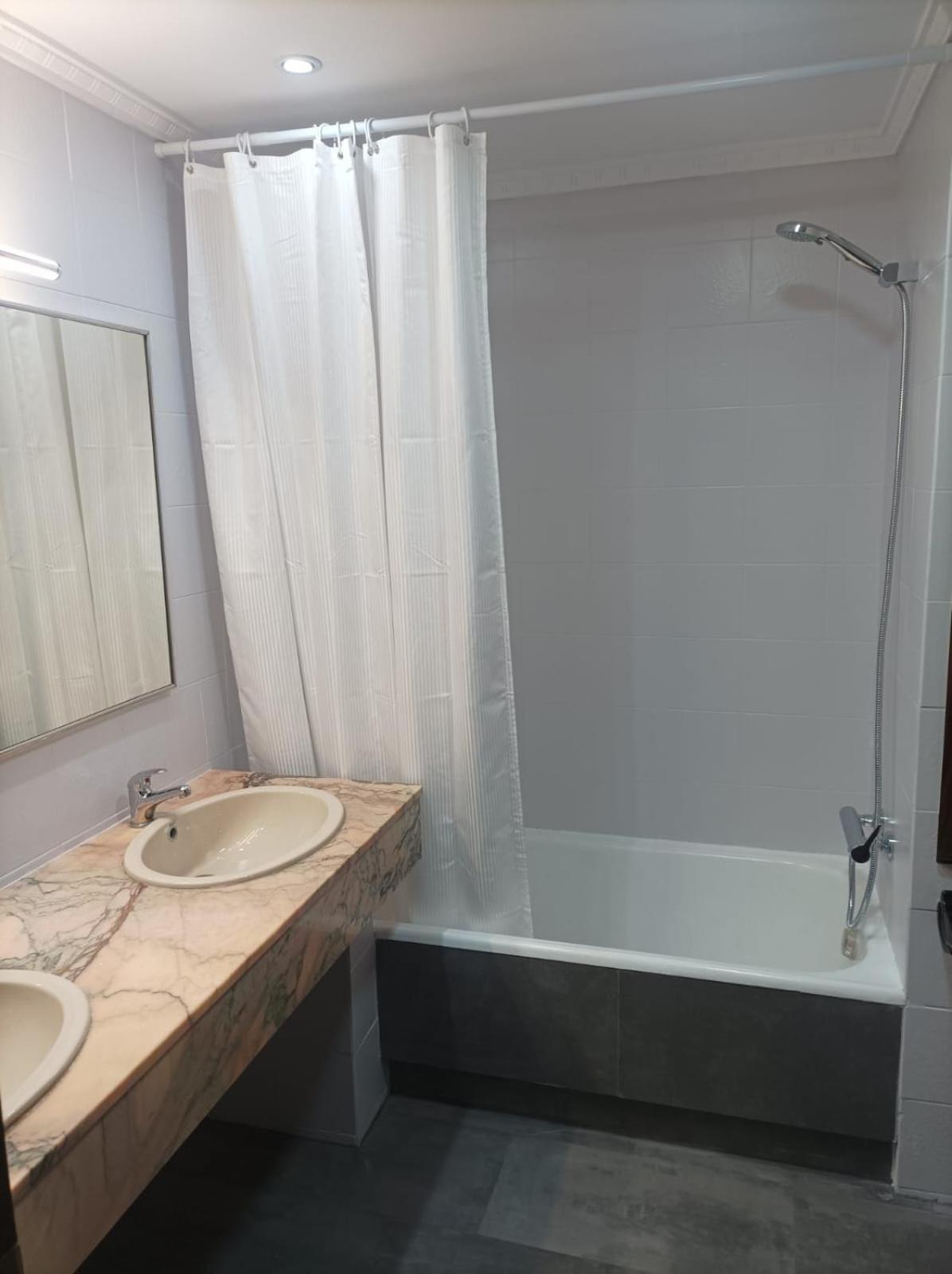 Club Nautic Apartment Cambrils Luaran gambar