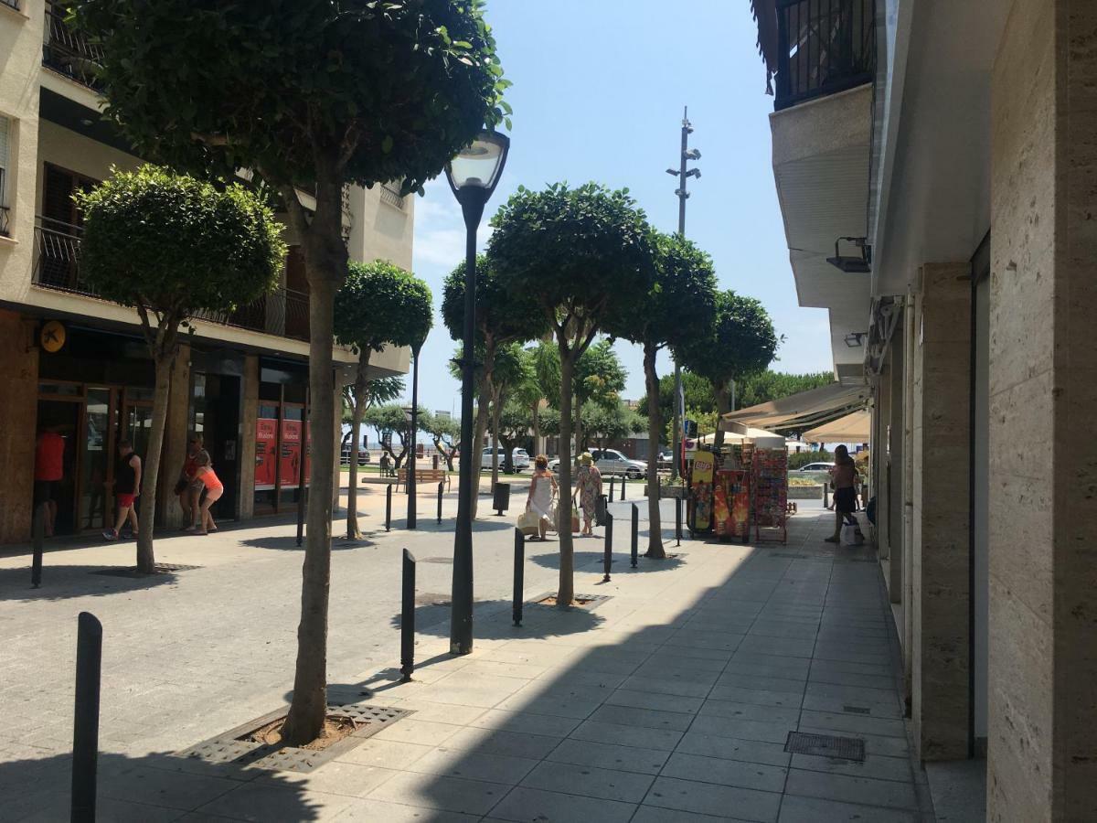 Club Nautic Apartment Cambrils Luaran gambar