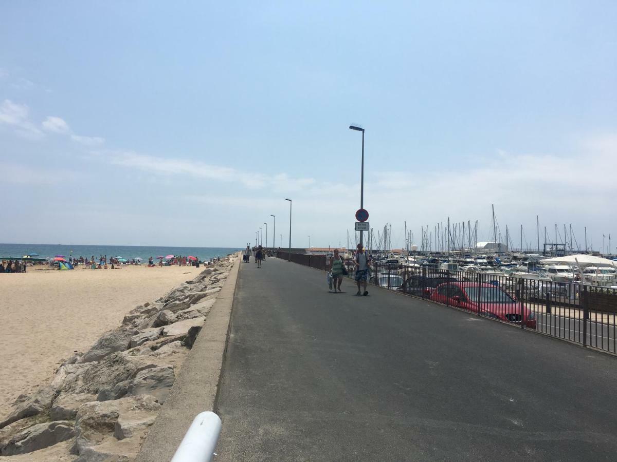 Club Nautic Apartment Cambrils Luaran gambar